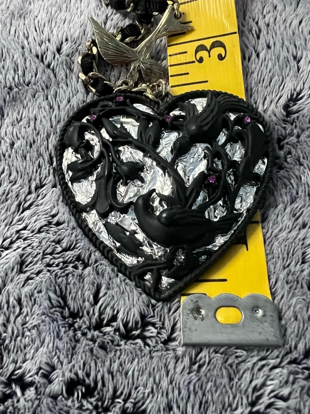 Betsey Johnson Black Heart Bird Necklace 16in